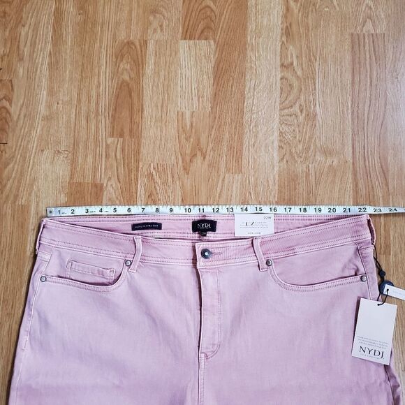 NYDJ Marilyn Cuff Straight Leg Jeans size 22W in Pink - NEW - Picture 9 of 12